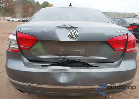 2015 Volkswagen Passat 2.0L Tdi Sel Premium из США, поврежденный, VIN 1VWCV7A31FC048840